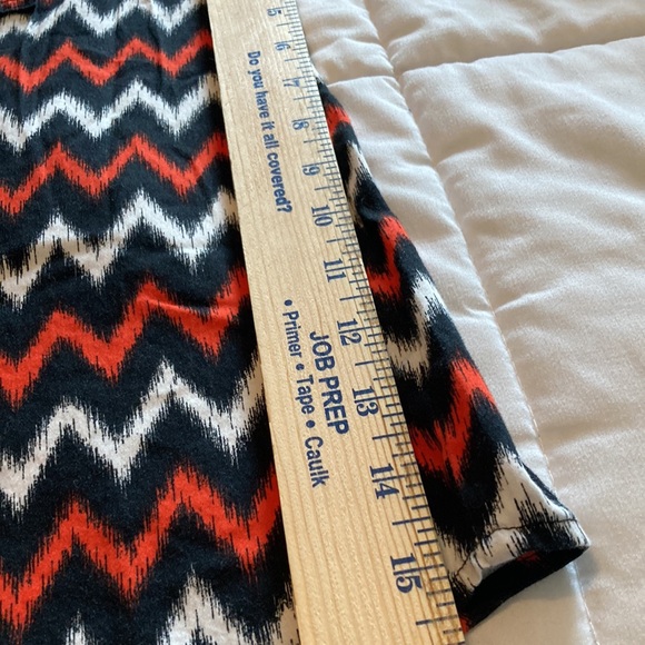 Michael Kors size 14 red black, white top,  dog tag zipper fully zips - Picture 8 of 11